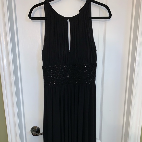 Beautiful black prom dress - Picture 2 of 8